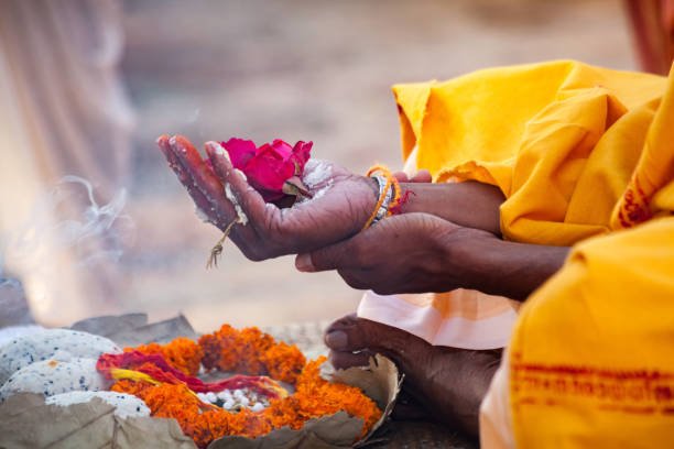 Explore Varanasi Tour Packages from Hyderabad | Kashi Tour Guide 2N/3D